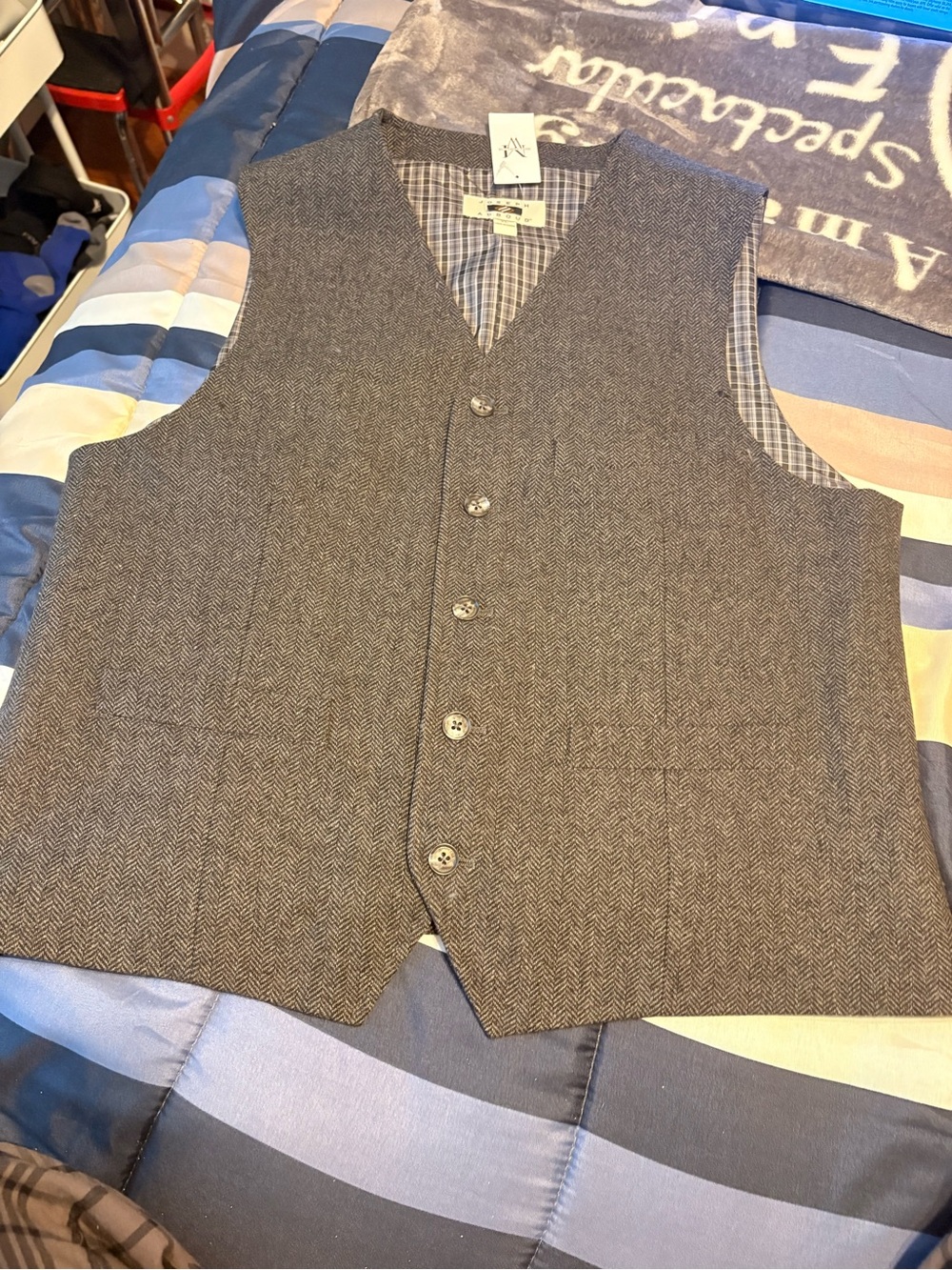 Joseph Abboud Men's Herringbone Brown Vest
